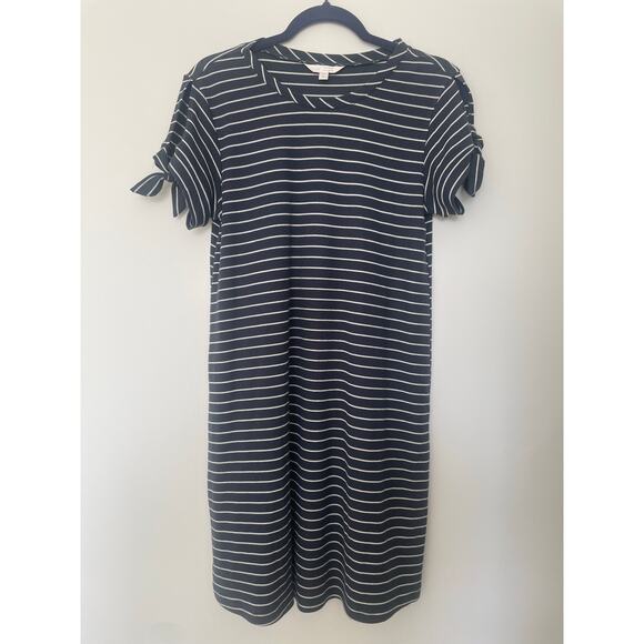 Lauren Conrad Dresses & Skirts - LC Lauren Conrad short sleeves striped shirt dress with tie details Sz M